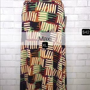 LuLaRoe XL MAXI